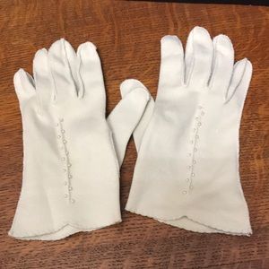 KARMS Gloves Wrist Pearls